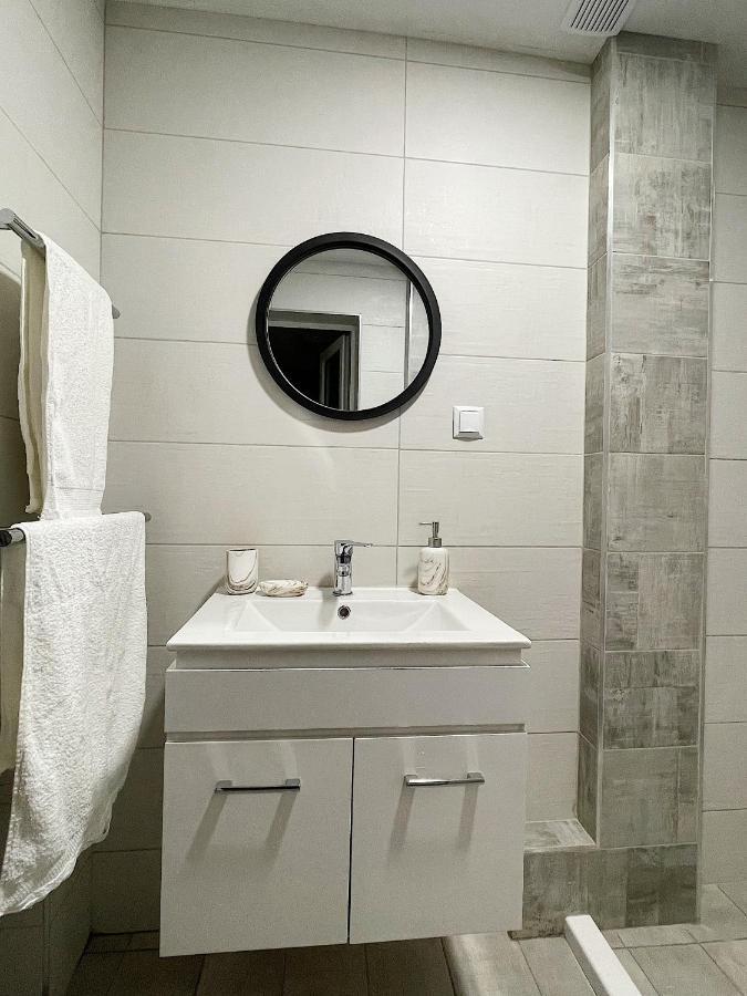 Fenix 2 Bedroom Apartment Varna Center Exterior foto